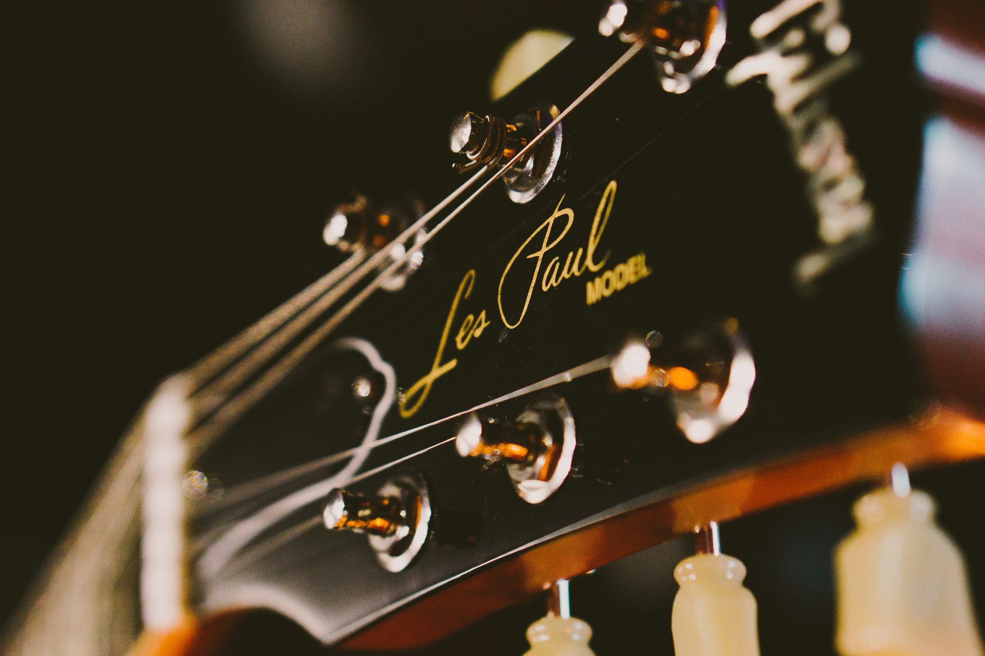 Quelle guitare électrique choisir en 2026 : guide complet par budget — guide-achat guitare